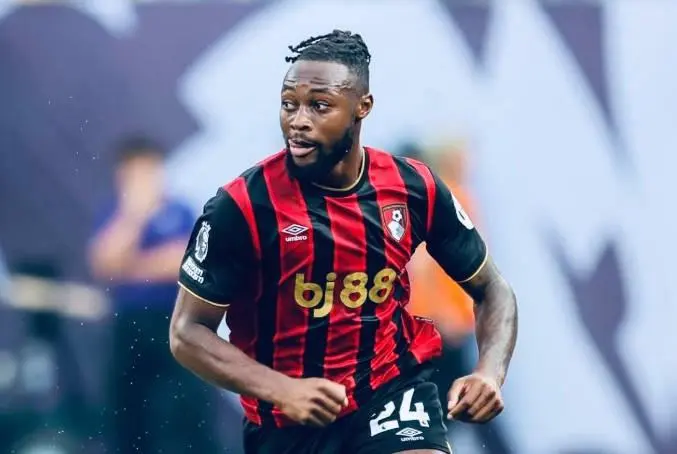 英超转会窗开启：塞门约争夺战与伯恩茅斯新星续约影响分析